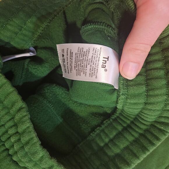 Aritzia TNA Cozy Fleece Green Shorts Size Small - Picture 6 of 7